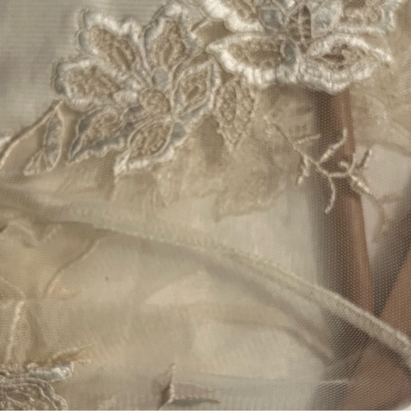 Free People Daniella Lace Shoulder Top Ivory Sz XXS Long Sleeve - Picture 8 of 11